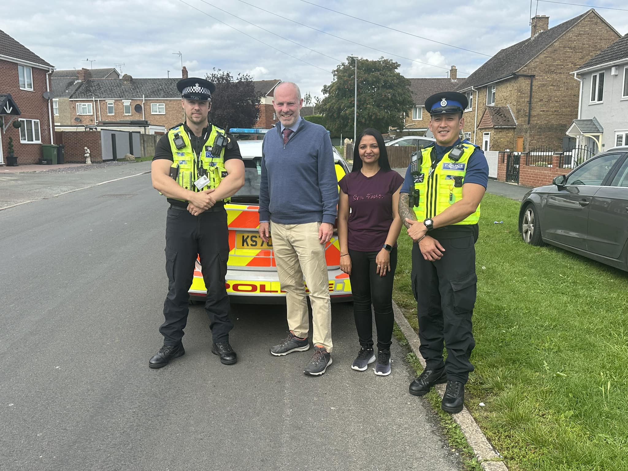 Justin Meets With Police To Discuss Anti-Social Behaviour In Moredon And Rodbourne Cheney